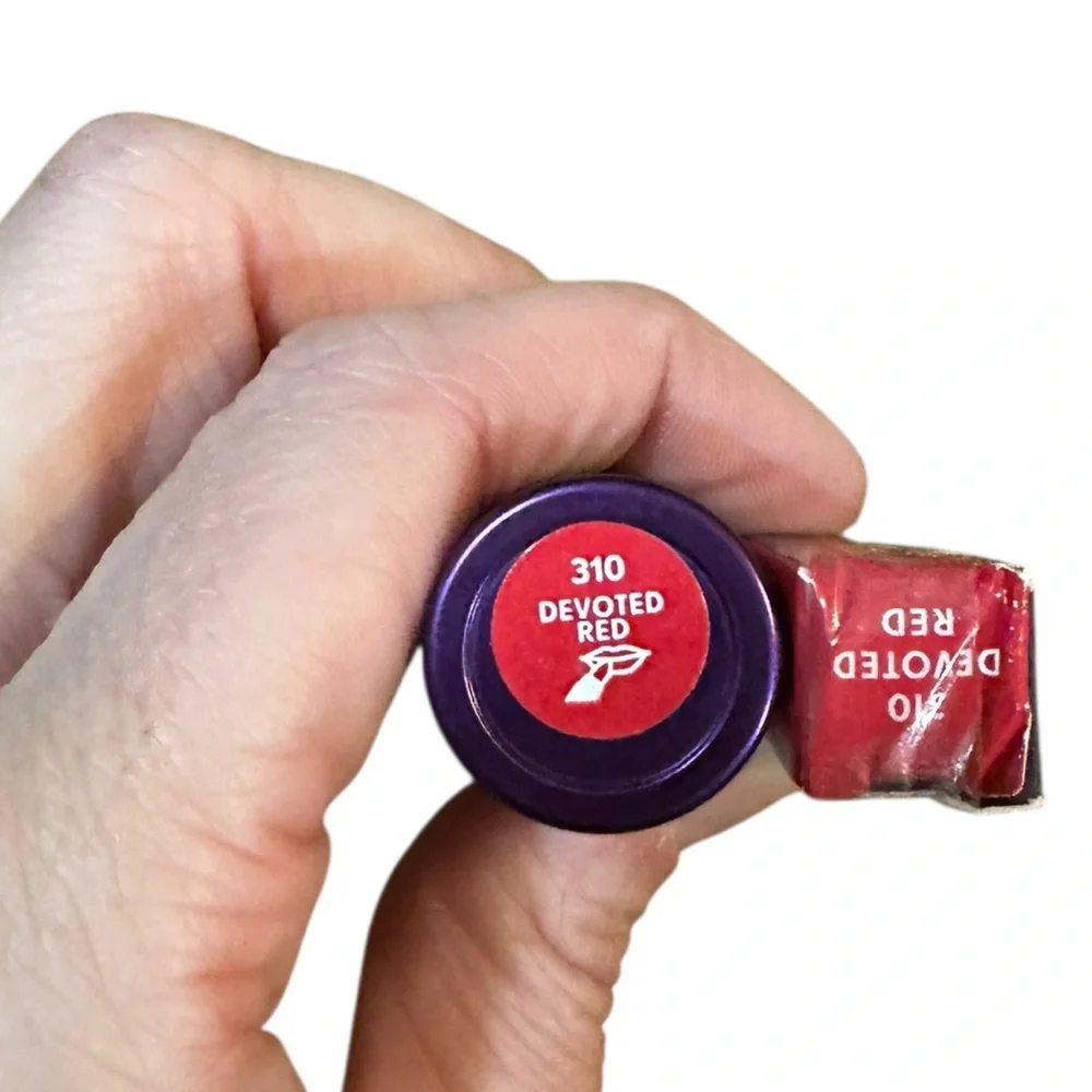 COVERGIRL Simply Ageless lipstick and lip liner in 310 Devoted Red NWT